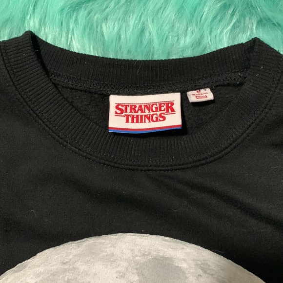 Stranger Things Sweater - Picture 3 of 6